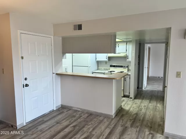 MLS: 6790997 Condo For Sale
