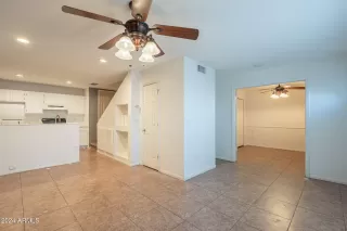 Photo #5: 6791070 Listing