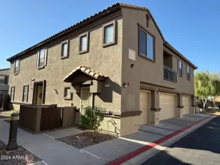 Photo #1: 6791093 Listing