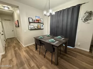 Photo #5: 6791093 Listing