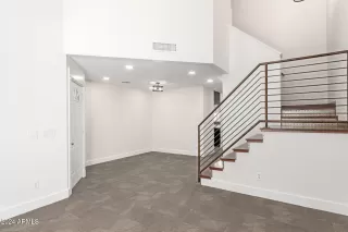 Photo #2: 6791102 Listing