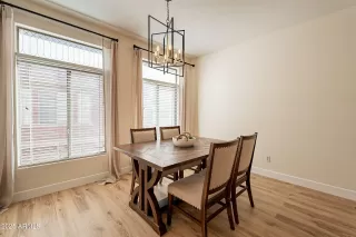 Photo #5: 6791143 Listing