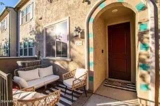 Photo #1: 6791192 Listing 