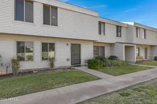 Photo #1: 6791429 Listing