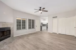 Photo #3: 6791528 Listing