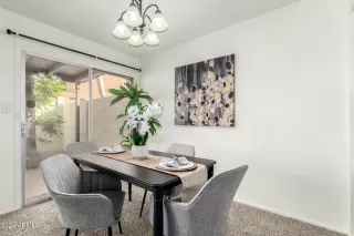 Photo #4: 6791557 Listing