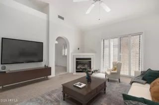 Photo #6: 6791674 Listing