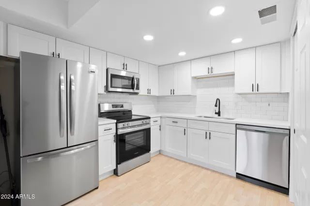 MLS: 6791950 Condo For Sale