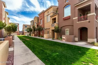 Photo #1: 6792128 Listing