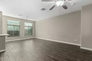 Photo #2: 6792128 Listing