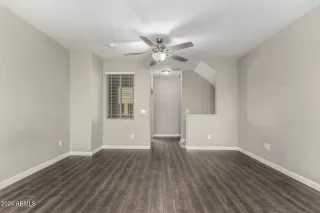Photo #6: 6792128 Listing