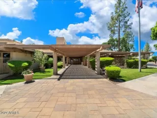 Photo #1: 6792420 Listing 