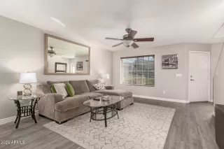 Photo #6: 6792811 Listing