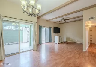 Photo #6: 6793585 Listing 