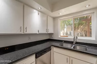 Photo #4: 6793753 Listing