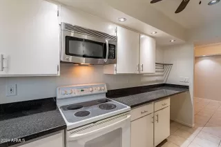 Photo #5: 6793753 Listing