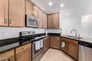 Photo #6: 6793779 Listing