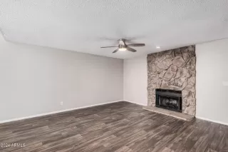 Photo #4: 6793870 Listing 