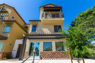 Photo #1: 6793913 Listing 