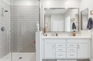 Photo #5: 6794153 Listing 