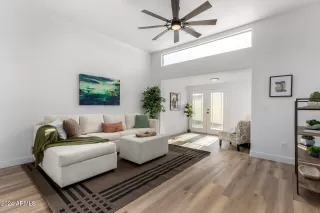 Photo #4: 6794442 Listing