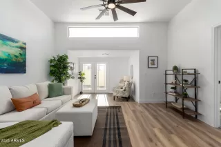 Photo #6: 6794442 Listing