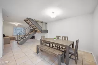 Photo #6: 6794500 Listing