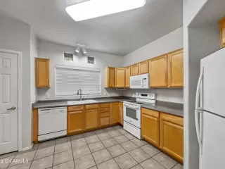 Photo #5: 6794535 Listing 