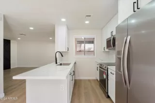 Photo #3: 6795228 Listing