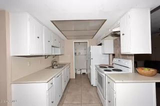 Photo #4: 6795506 Listing