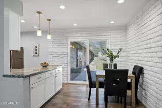 Photo #2: 6795754 Listing