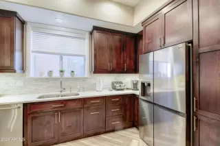 Photo #5: 6795949 Listing