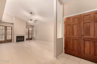 Photo #5: 6796080 Listing