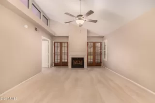 Photo #6: 6796080 Listing