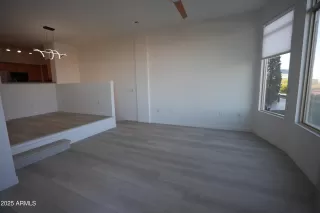 Photo #5: 6796225 Listing