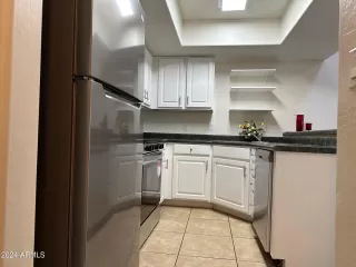 Photo #3: 6796501 Listing