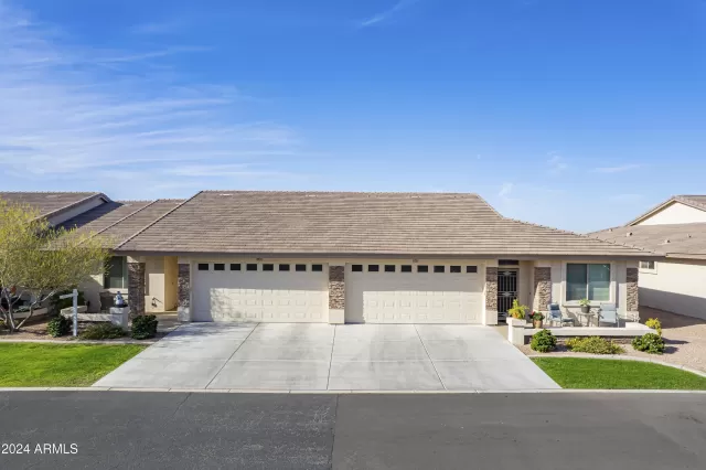 MLS: 6796691 Condo For Sale