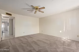 Photo #6: 6796807 Listing 