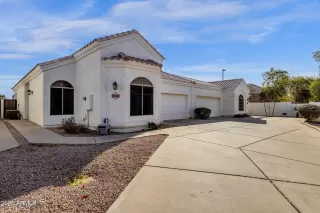 Photo #2: 6796834 Listing