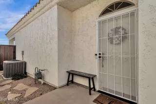 Photo #4: 6796834 Listing