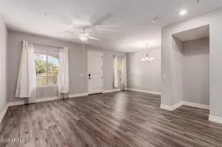 Photo #4: 6796918 Listing 