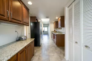 Photo #6: 6796974 Listing 