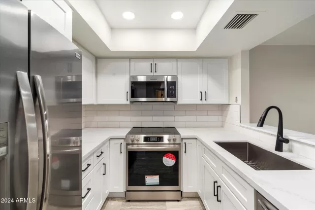 MLS: 6797540 Condo For Sale