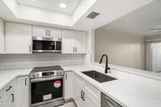 Photo #1: 6797540 Listing 