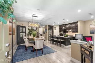 Photo #6: 6797644 Listing 