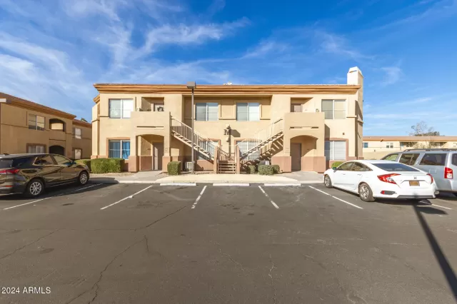 MLS: 6797687 Condo For Sale