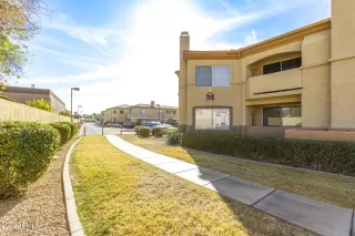 Photo #2: 6797687 Listing 