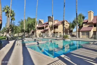 Photo #5: 6797885 Listing