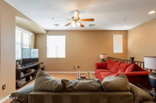 Photo #6: 6797907 Listing