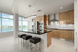 Photo #2: 6798312 Listing